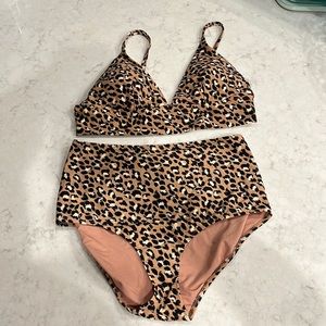 Leopard bikini